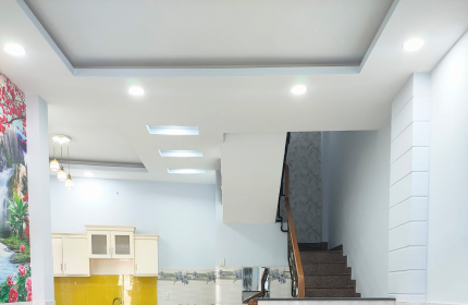 NGANG KHỦNG 6M - HẺM RỘNG 8M - Ô TÔ ĐẬU CỬA NHÀ - NHÀ MỚI 4 TẦNG VÔ Ở LUÔN - TÔ NGỌC VÂN.